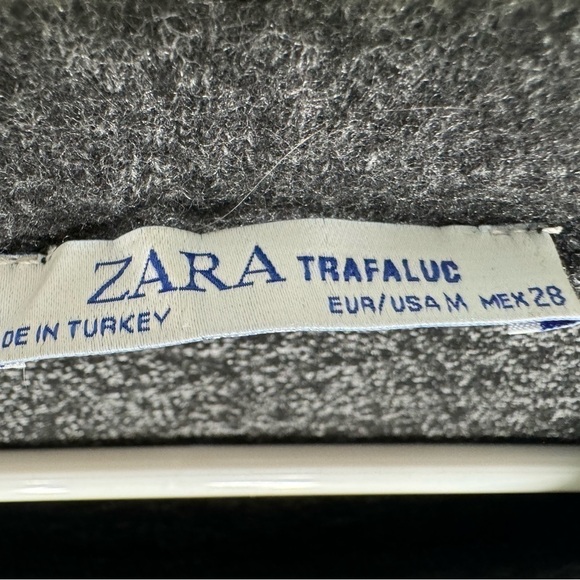 Zara Trafaluc Grey Soft Touch Sweater with Pearls - Elegance Meets Comfort - Picture 3 of 3